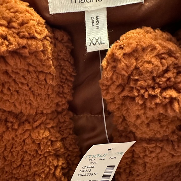 New with tag’s vest from Maurice’s - Picture 3 of 3